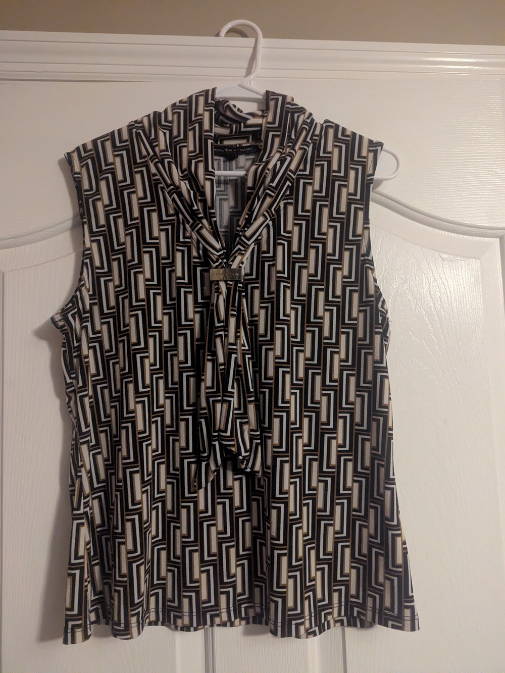 Adrianna Papell Black & Gold Geometric Tie-Neck Jacket